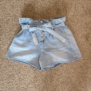 American Eagle Womens Denim Shorts || Light Wash, Adjustable Waist, Size: 6